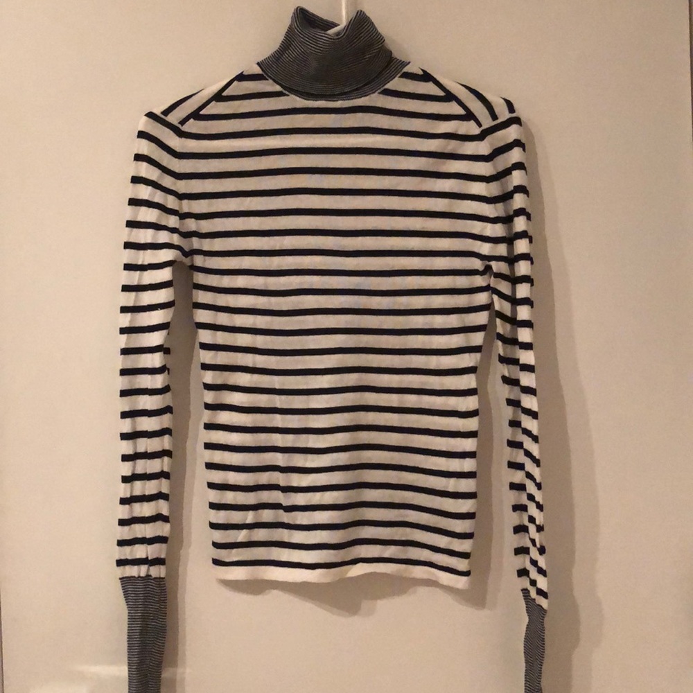 LS THIN TURTLENECK SWEATER